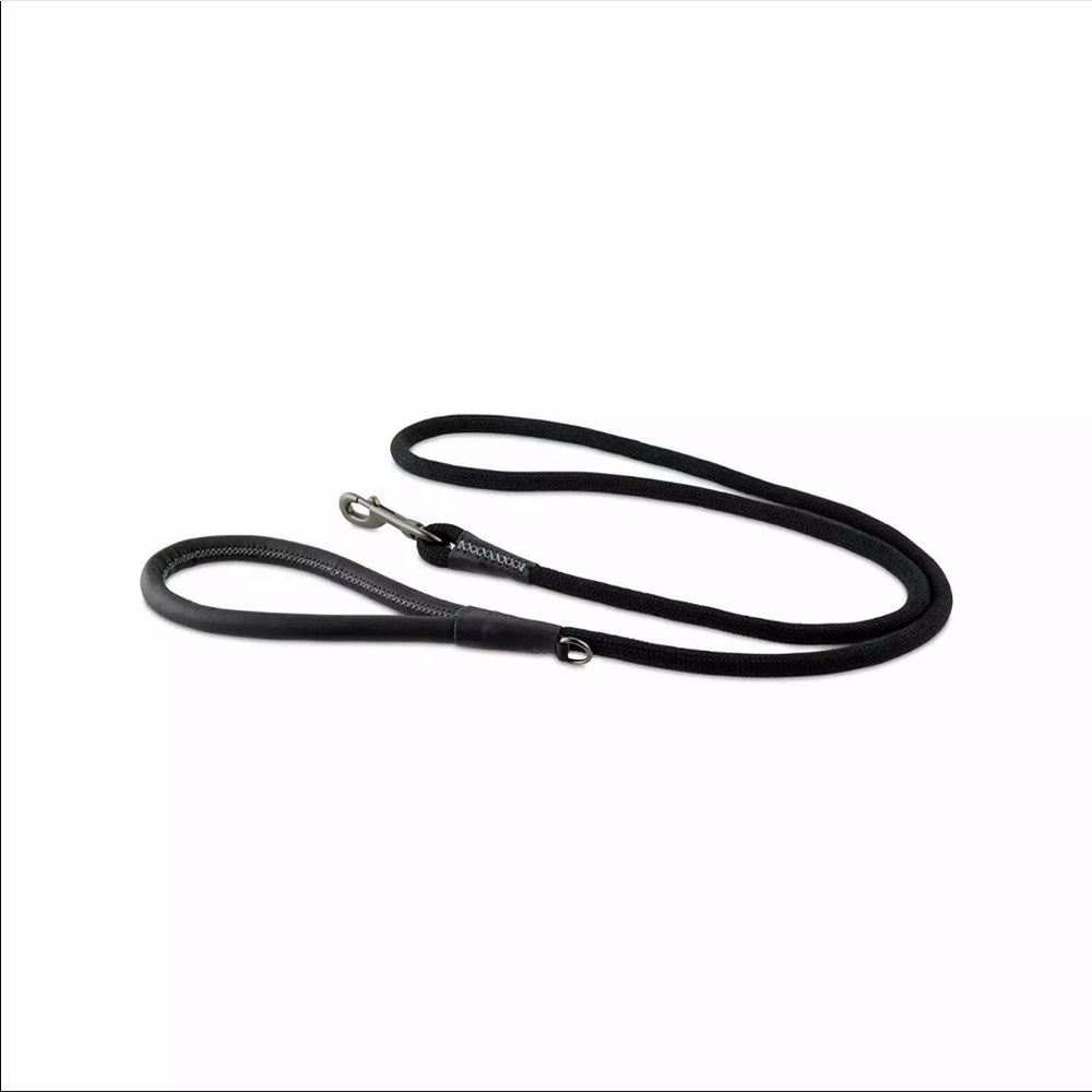 Reddy Black Dog Leash
